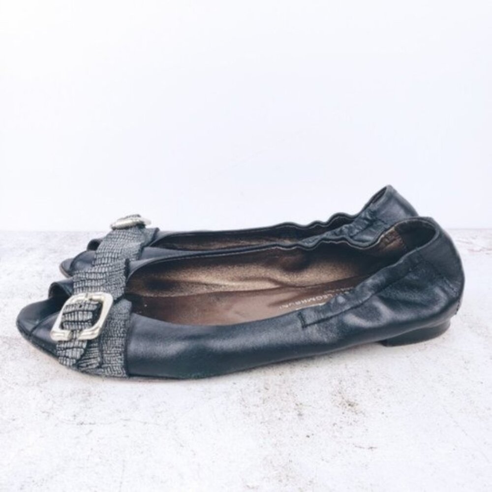 Black Women's Ballet Flats with Buckle Detail